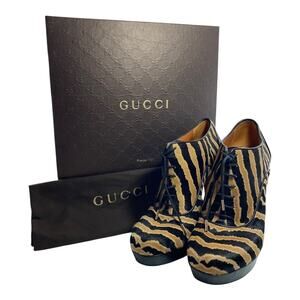 Gucci Zebra Print Pony Hair Leather Sz 10 EU 40 Lace Up Platform Bootie Heels